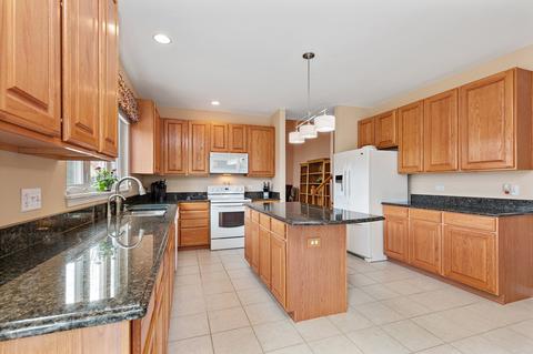 3551 Wintergreen Ter, Algonquin, IL 60102 photo 10