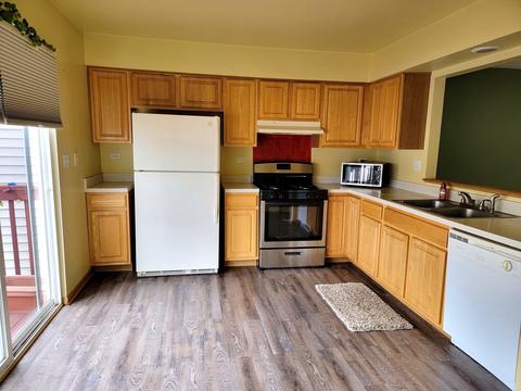 1389 Fox Hound Trl, Beecher, IL 60401 photo 6