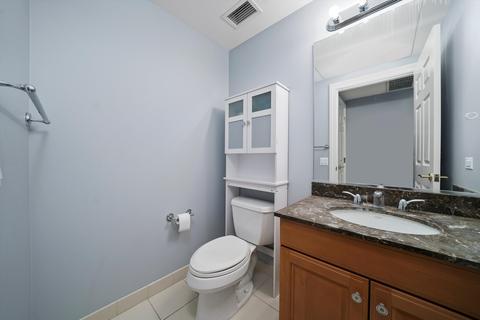 21 E Huron St #2801, Chicago, IL 60611 photo 9