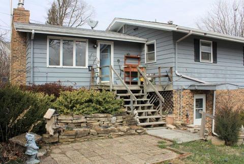 209 Johnson St, Morrison, IL 61270 photo 5