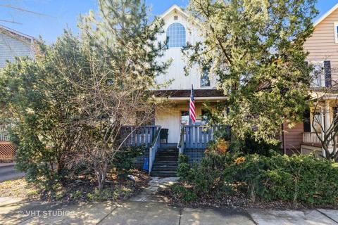 230 E 4th Ave, Naperville, IL 60540 photo 1