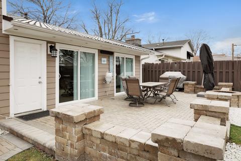 748 Sandy Ln, Des Plaines, IL 60016 photo 21