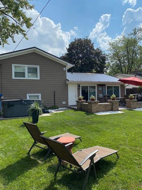 748 Sandy Ln, Des Plaines, IL 60016 photo 25