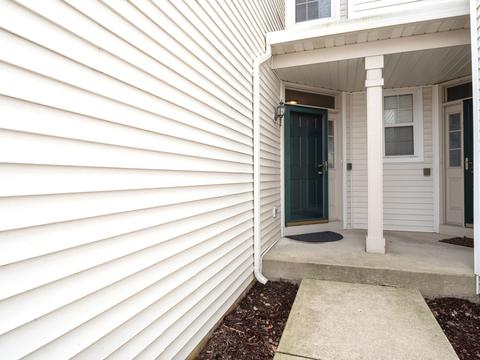2393 Reflections Dr, Aurora, IL 60502 photo 3