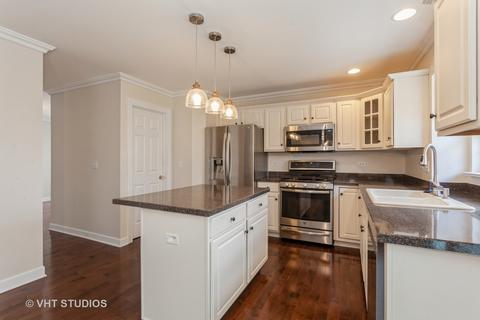 667 Sumac Dr, Aurora, IL 60506 photo 8