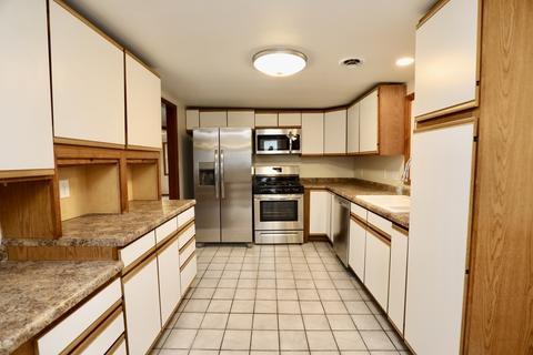 3523 Kings Rd, Steger, IL 60475 photo 2