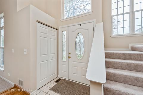 2054 Westridge Blvd, Bartlett, IL 60103 photo 2