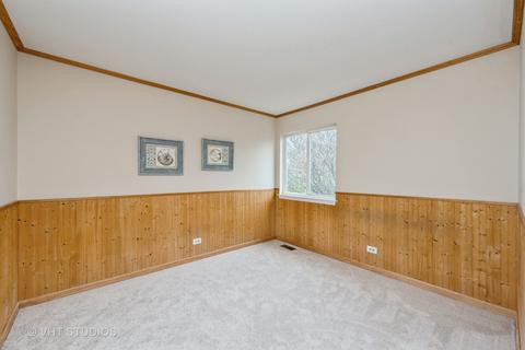 2054 Westridge Blvd, Bartlett, IL 60103 photo 12