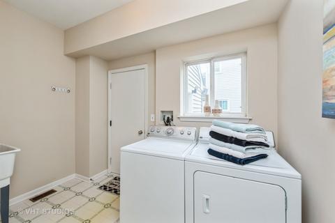2054 Westridge Blvd, Bartlett, IL 60103 photo 19
