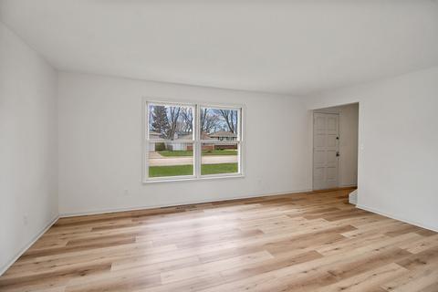 832 S Main Ave, Kankakee, IL 60901 photo 8