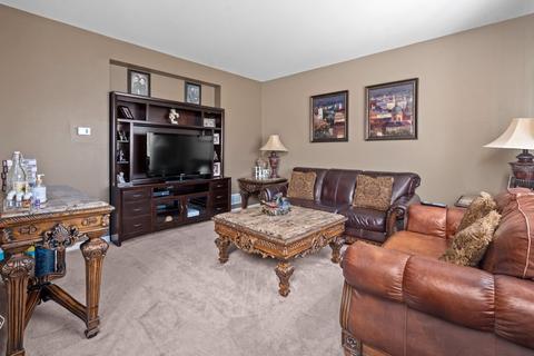16 W422 87th St, Willowbrook, IL 60527 photo 6