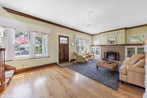 209 W Harrison Ave, Wheaton, IL 60187 photo 19