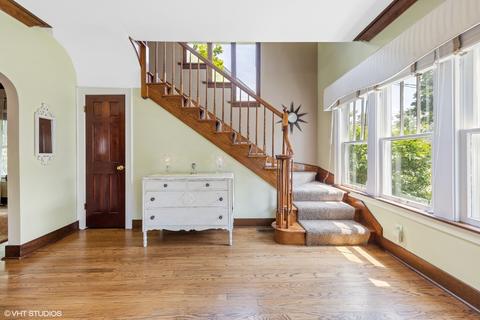 209 W Harrison Ave, Wheaton, IL 60187 photo 18