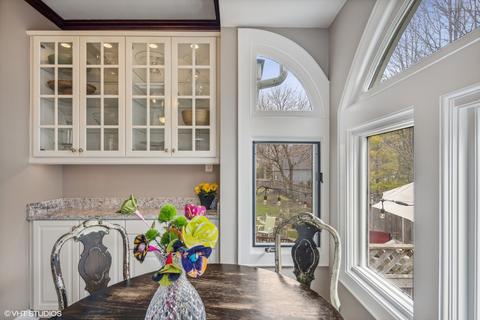 209 W Harrison Ave, Wheaton, IL 60187 photo 6