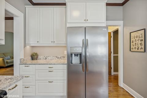 209 W Harrison Ave, Wheaton, IL 60187 photo 11