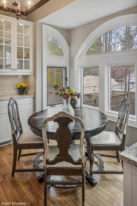 209 W Harrison Ave, Wheaton, IL 60187 photo 9