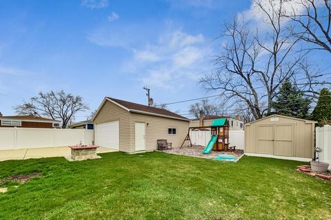 2101 Westview Dr, Des Plaines, IL 60018 photo 23