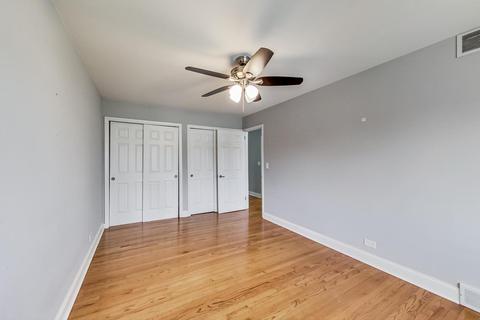 2101 Westview Dr, Des Plaines, IL 60018 photo 9