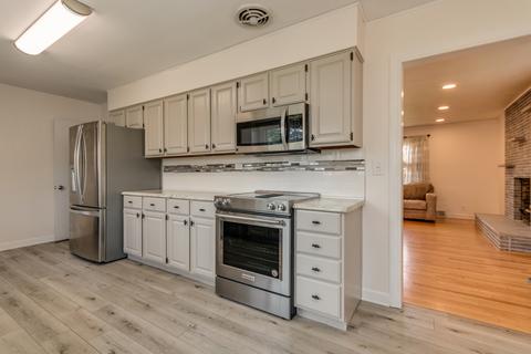 525 E Hillside Rd, Naperville, IL 60540 photo 9