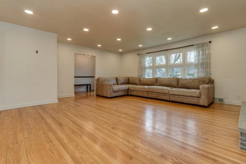 525 E Hillside Rd, Naperville, IL 60540 photo 5