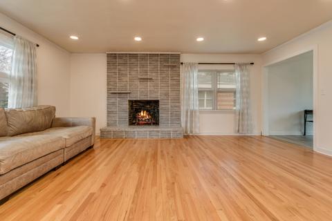 525 E Hillside Rd, Naperville, IL 60540 photo 3