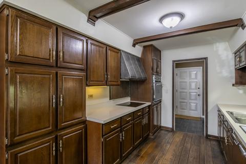 1385 Phoenix Dr, Des Plaines, IL 60018 photo 16