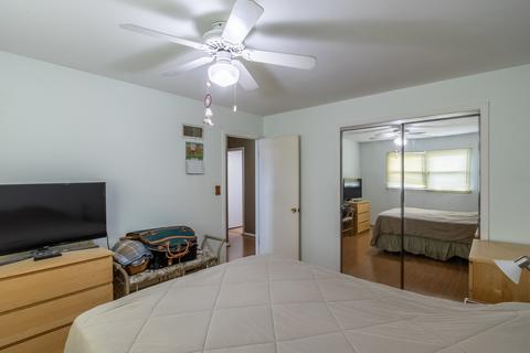 1385 Phoenix Dr, Des Plaines, IL 60018 photo 8