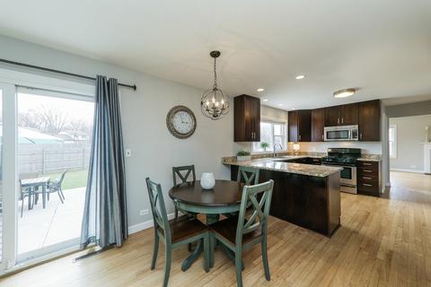 4345 Hoover St, Rolling Meadows, IL 60008 photo 9