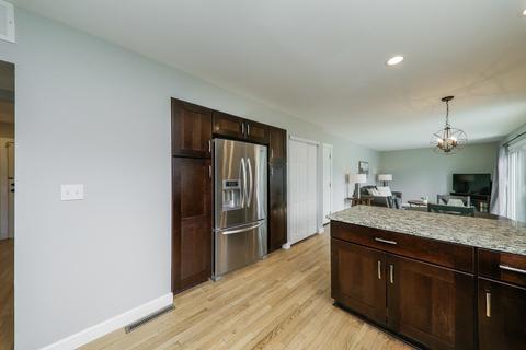 4345 Hoover St, Rolling Meadows, IL 60008 photo 8