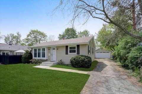1506 Manchester Rd, Wheaton, IL 60187 photo 2