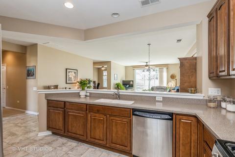 2859 Cascade Falls Cir, Elgin, IL 60124 photo 10