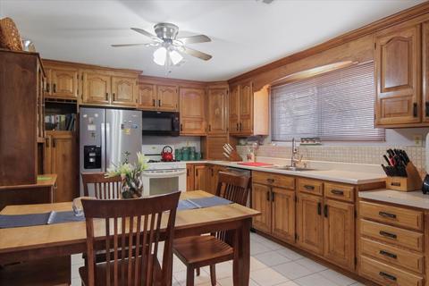 1402 Searle Dr, Normal, IL 61761 photo 7