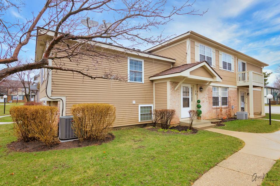 12 Wildwood Ct, Vernon Hills, IL 60061 28 Photos MLS 11370746 Movoto