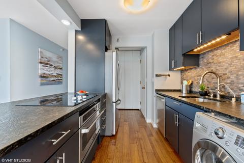 111 W Maple St #2002, Chicago, IL 60610 photo 7