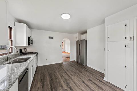 990 W Park Dr, Kankakee, IL 60901 photo 9