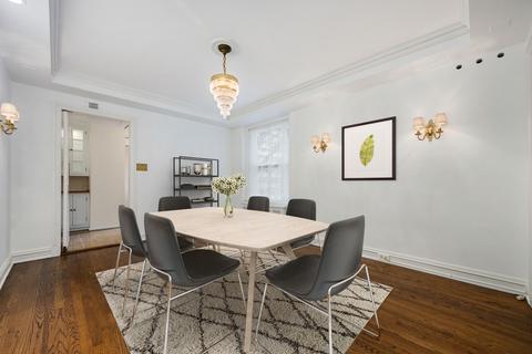 210 E Pearson St #9D, Chicago, IL 60611 photo 8