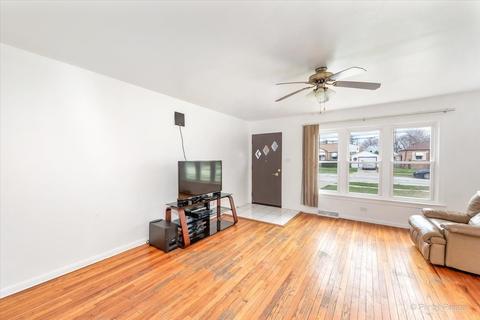 3524 Ruby St, Franklin Park, IL 60131 photo 2