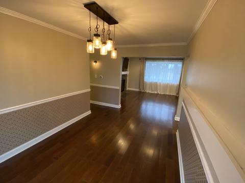 501 Deerpath Dr, Lindenhurst, IL 60046 photo 8