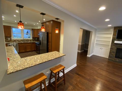 501 Deerpath Dr, Lindenhurst, IL 60046 photo 4