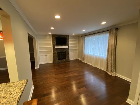 501 Deerpath Dr, Lindenhurst, IL 60046 photo 3