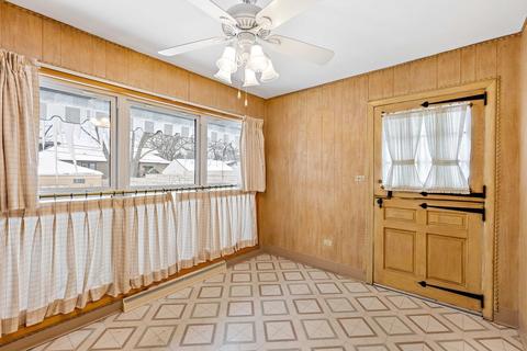 554 Ridge Ave, Evanston, IL 60202 photo 4
