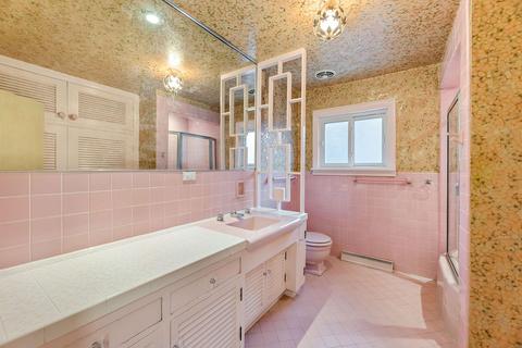 554 Ridge Ave, Evanston, IL 60202 photo 9