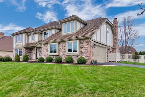 2402 Cimarron Ct, Naperville, IL 60565 photo 2