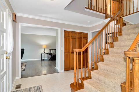 2402 Cimarron Ct, Naperville, IL 60565 photo 8