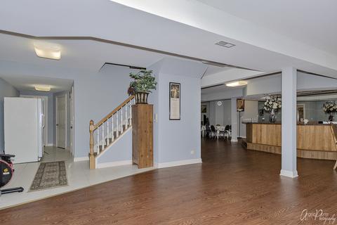4 Enclave Ct, Burr Ridge, IL 60527 photo 25