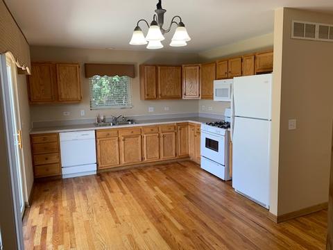 16240 Fairfield Dr, Plainfield, IL 60586 photo 5