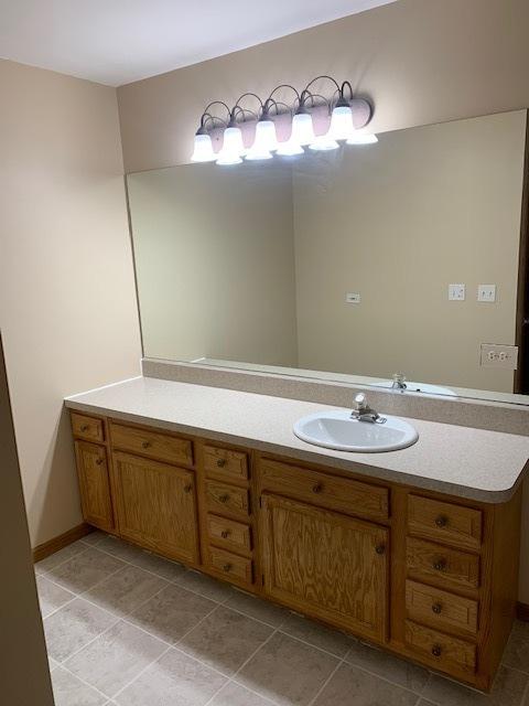 16240 Fairfield Dr, Plainfield, IL 60586 photo 8