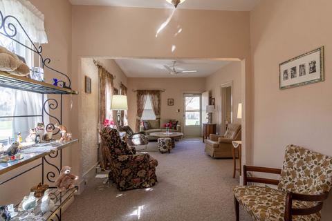 381 Hamilton Ave, Elgin, IL 60123 photo 7