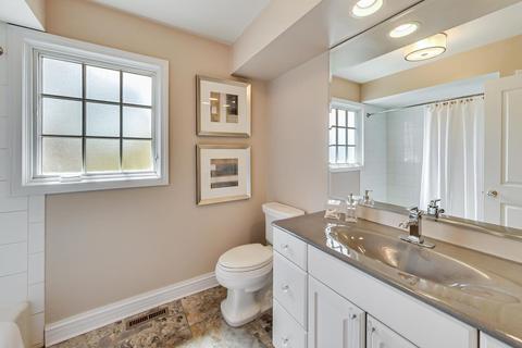 2011 W Mark Ter, Mount Prospect, IL 60056 photo 25