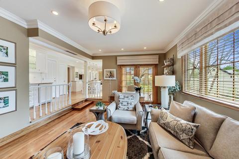 2011 W Mark Ter, Mount Prospect, IL 60056 photo 14